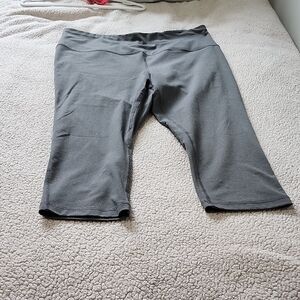 Athletic Works Dark Gray Fitted Crop Leggings New Without Tags